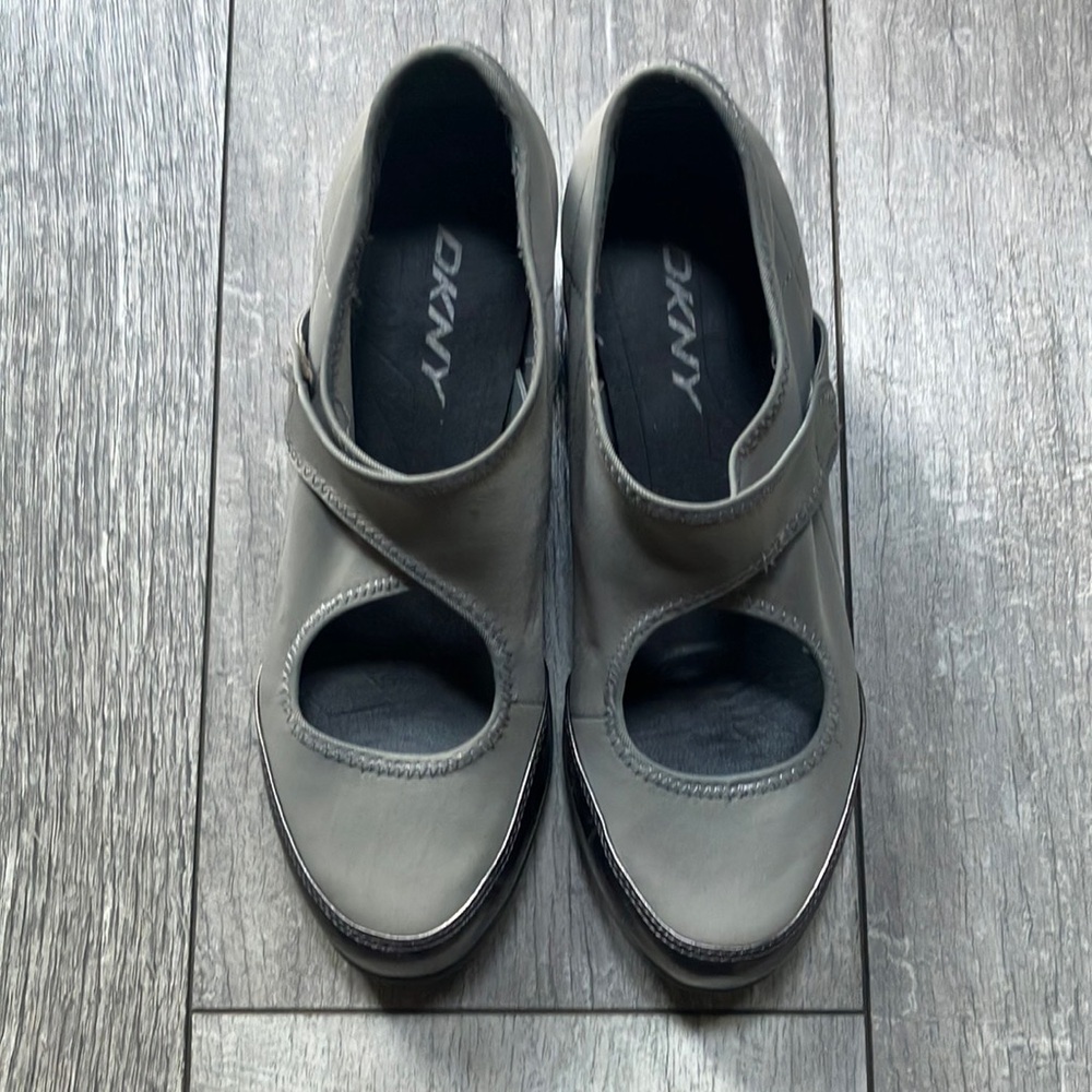 DKNY stretch fabric sneakers with heel